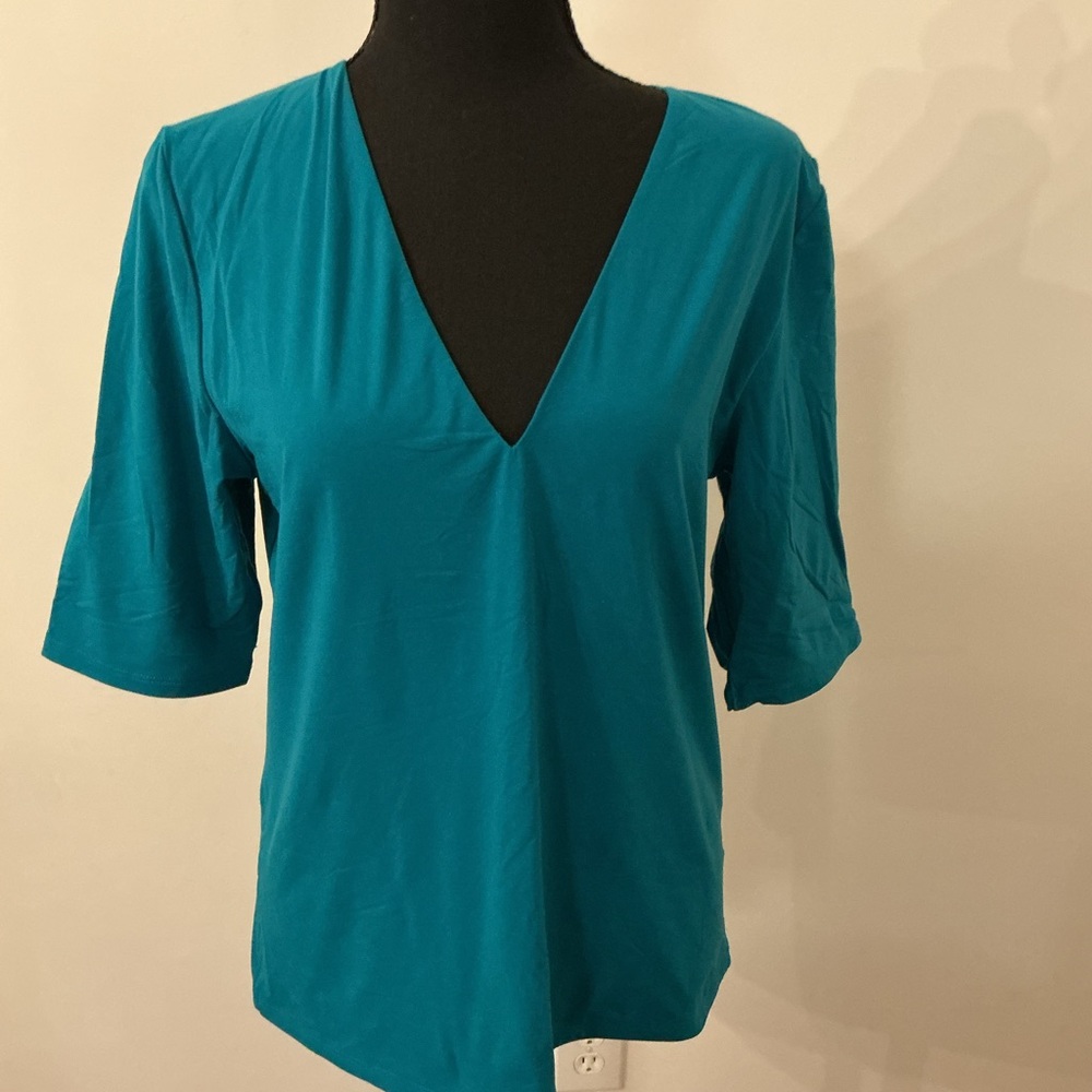 White House Black Market Teal V-Neck Short Sleeve Top